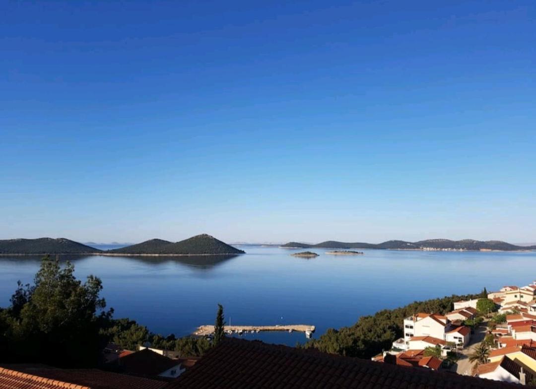Lavender Apartments Drage Esterno foto