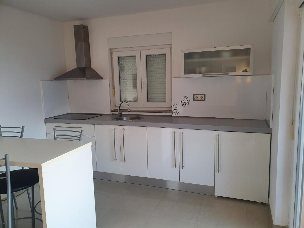 Lavender Apartments Drage Esterno foto