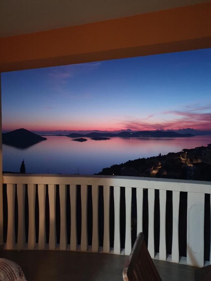 Lavender Apartments Drage Esterno foto