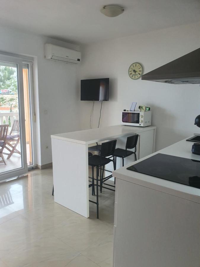 Lavender Apartments Drage Esterno foto